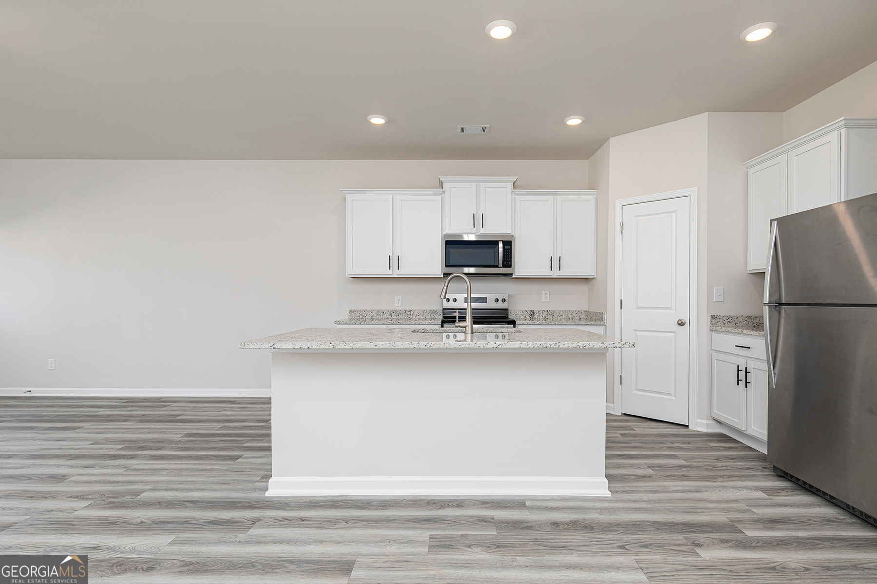3988 Hidden River Lane Property Photo 12