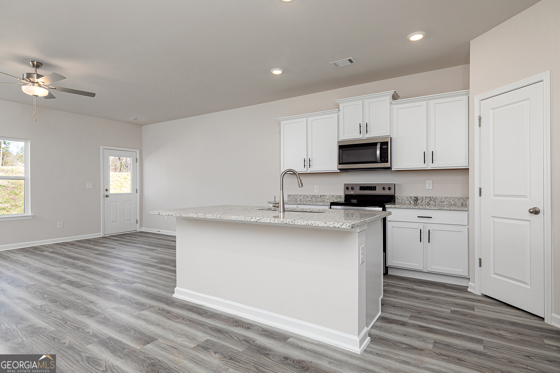 3988 Hidden River Lane Property Photo 13