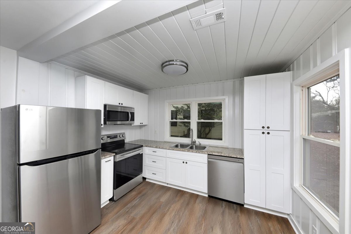 3601 Orchard Circle Property Photo 6