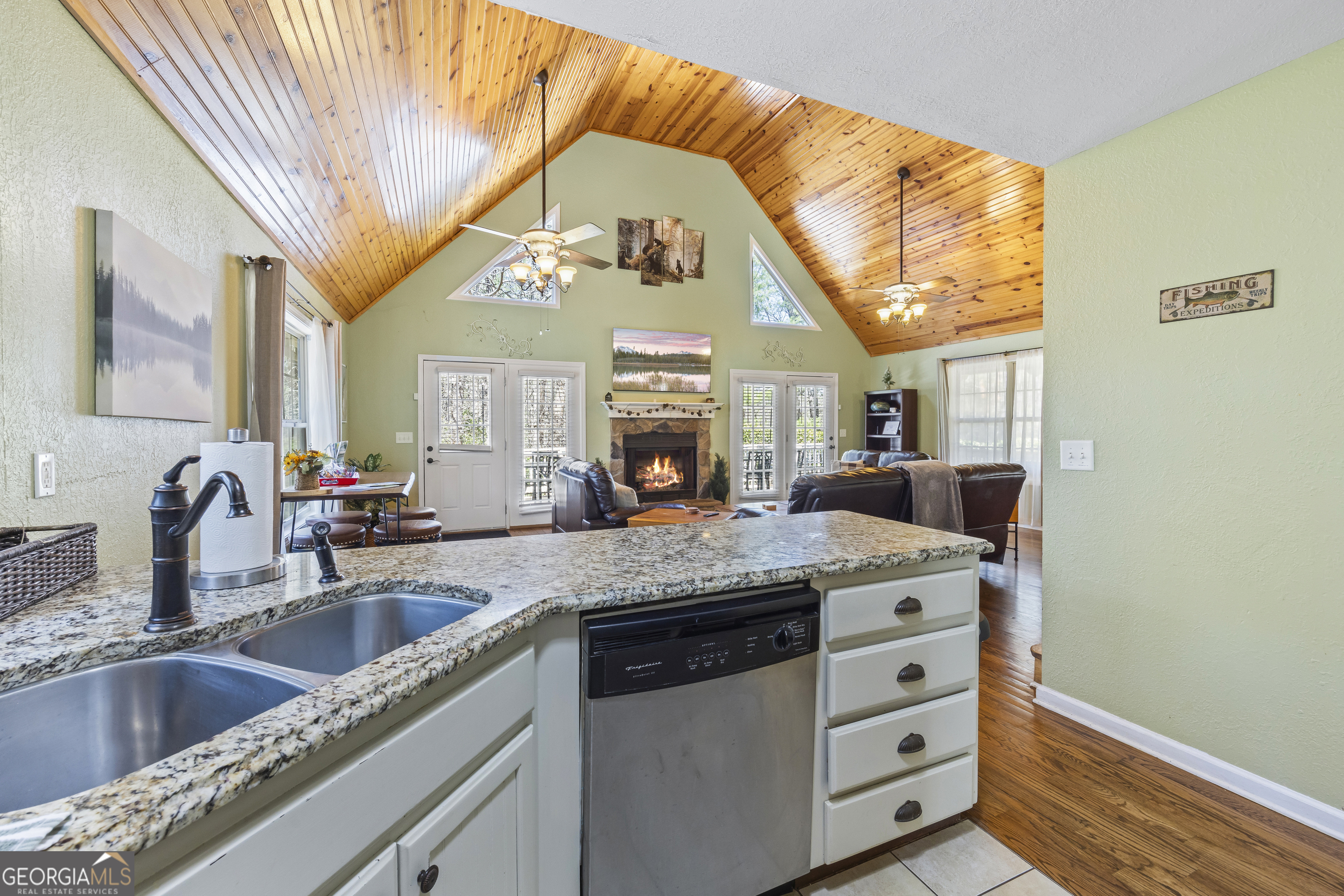 345 Wilfar Strasse Property Photo 8