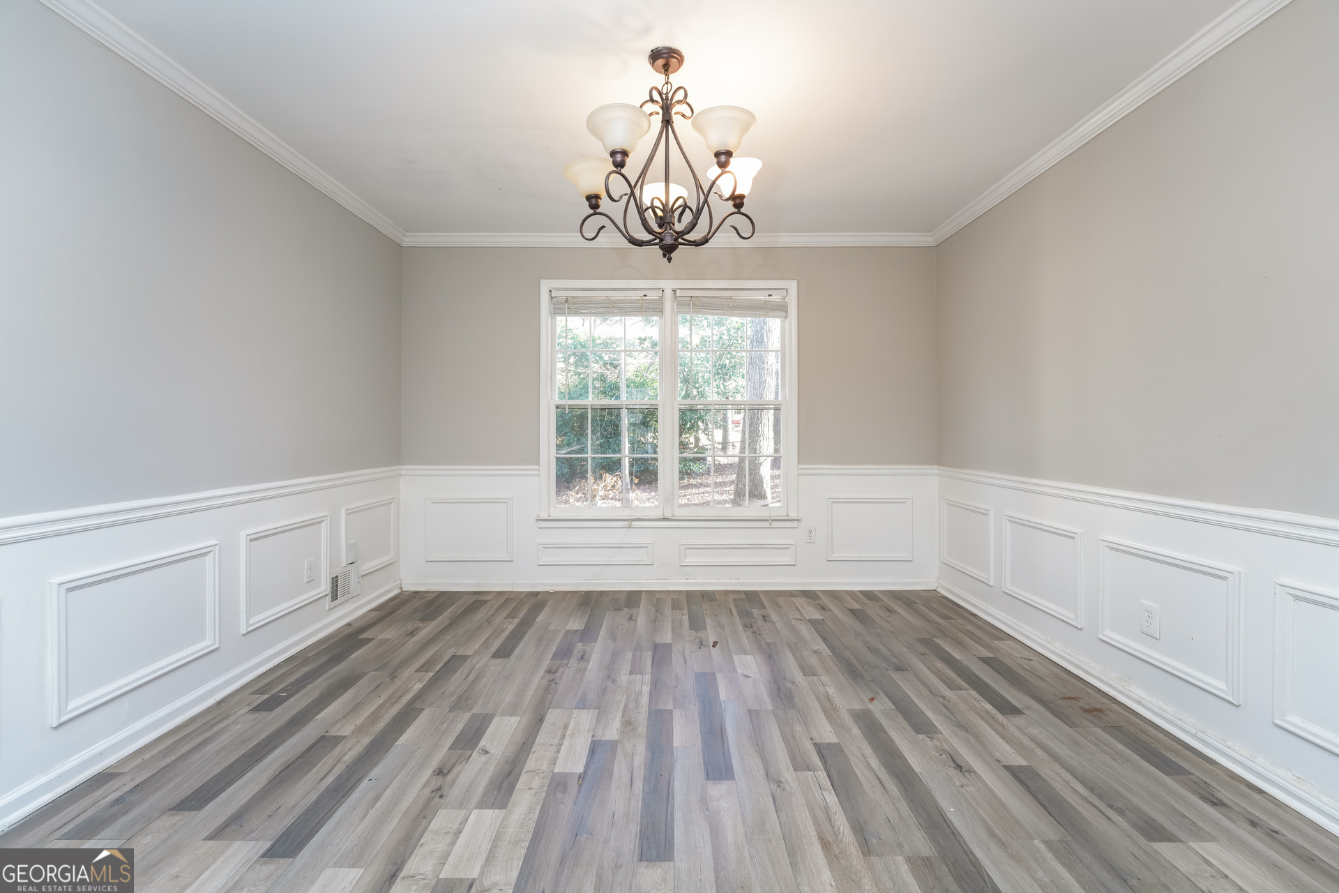 2640 Eastmont Trail Property Photo 5