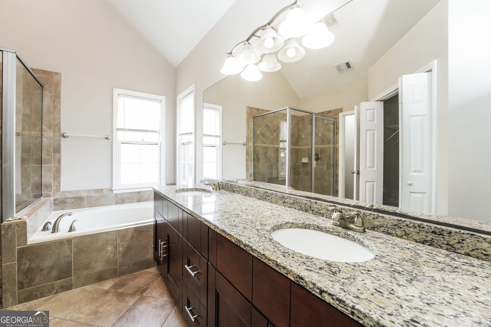 2640 Eastmont Trail Property Photo 12