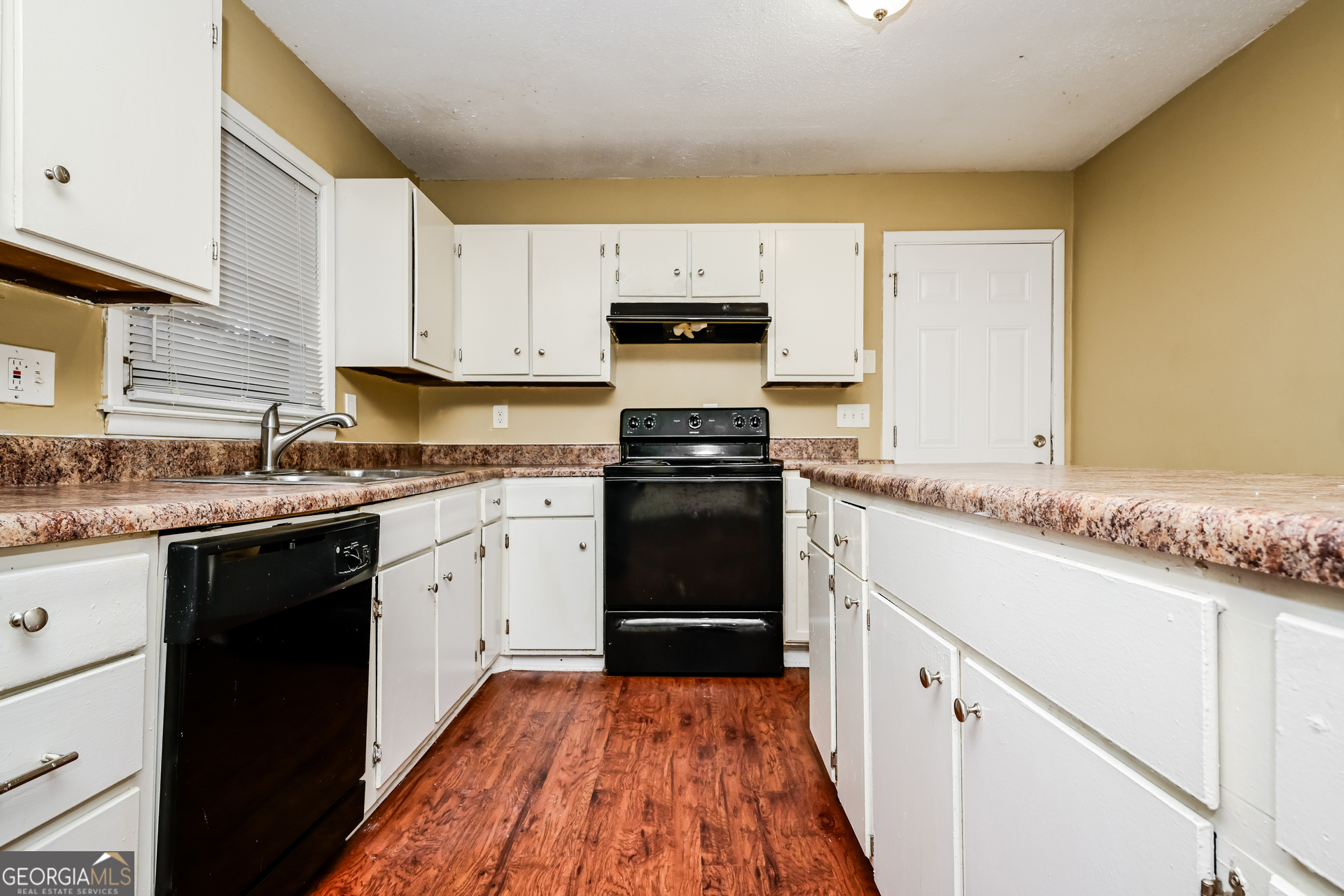 3851 N Shelby Lane Property Photo 10