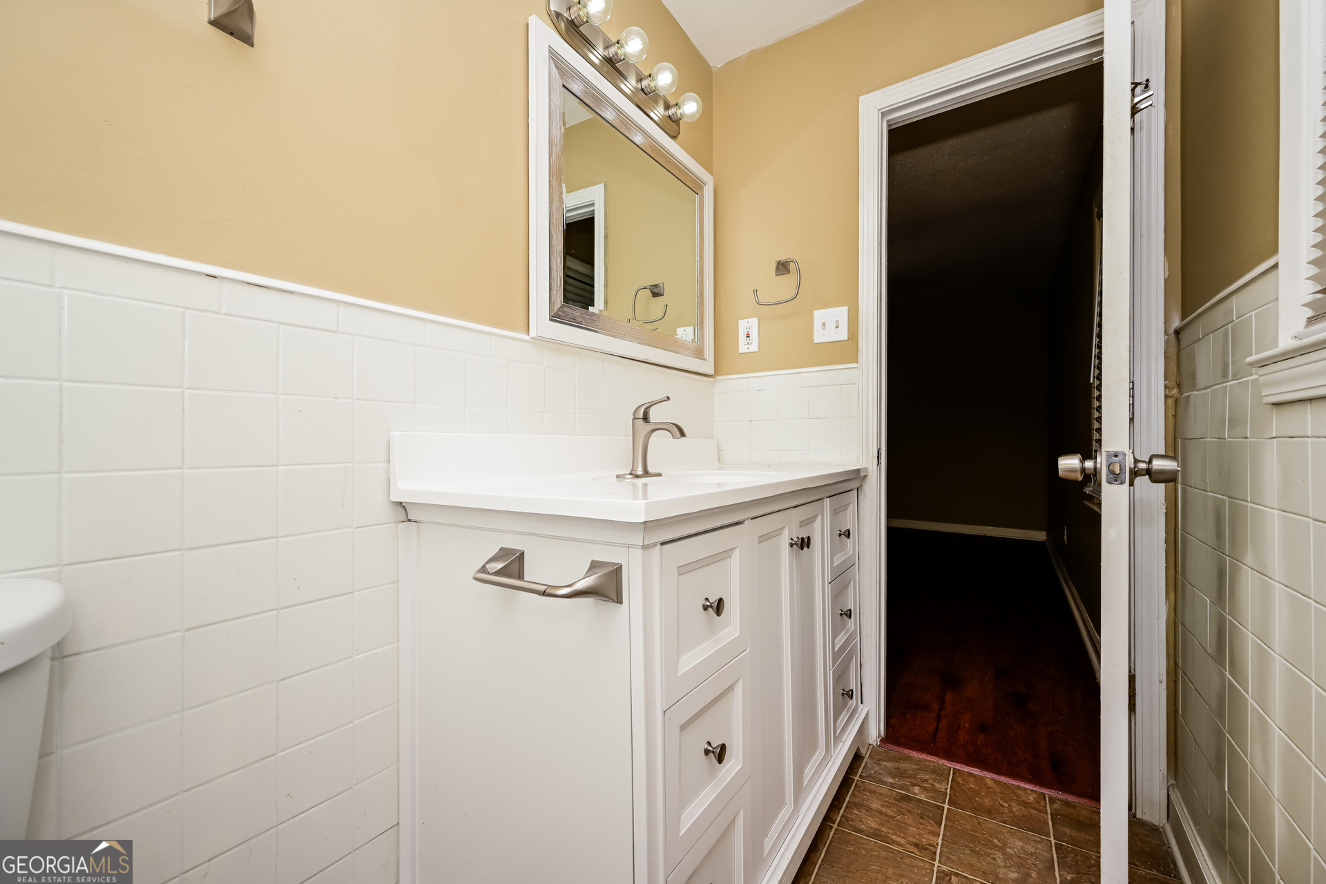 3851 N Shelby Lane Property Photo 14