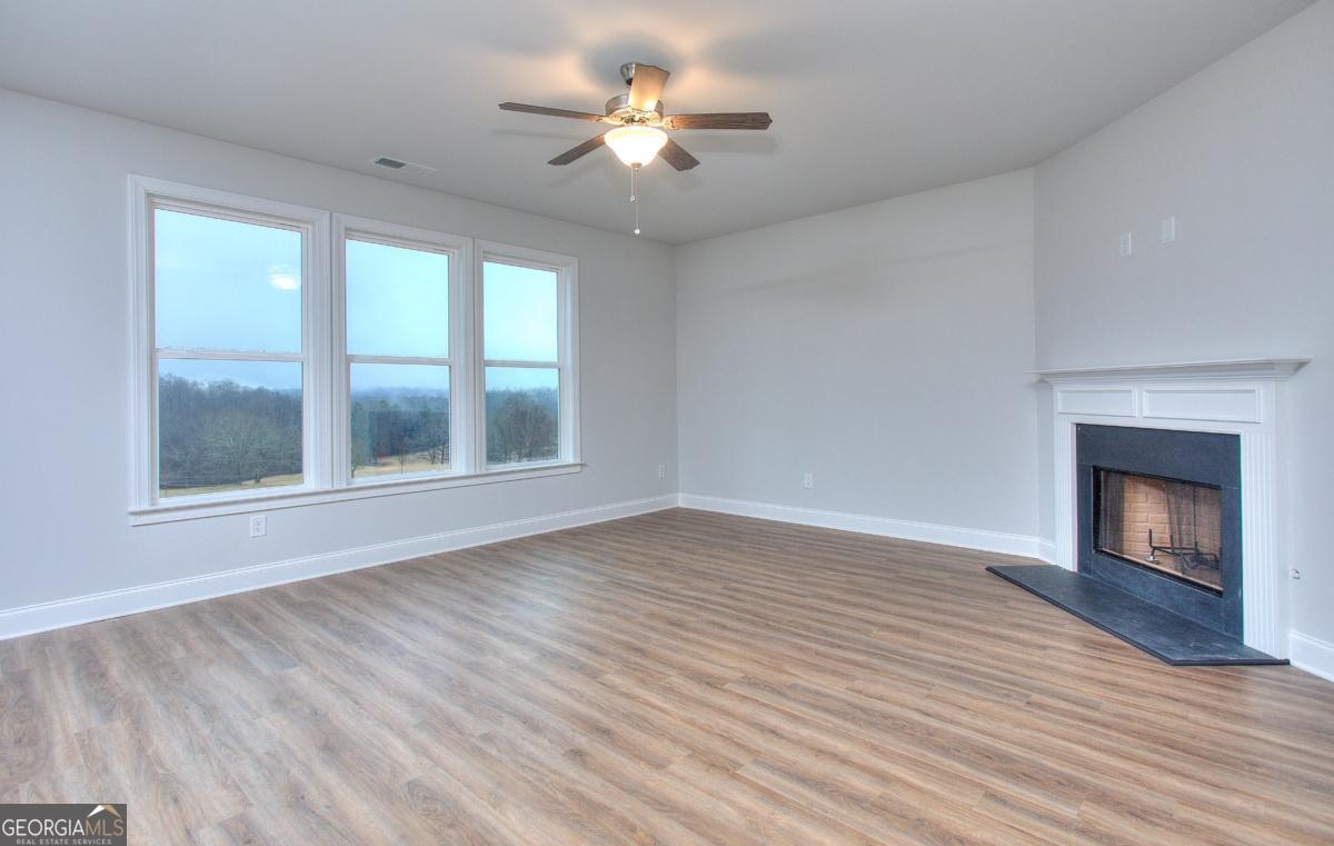 132 Classic Overlook Property Photo 10