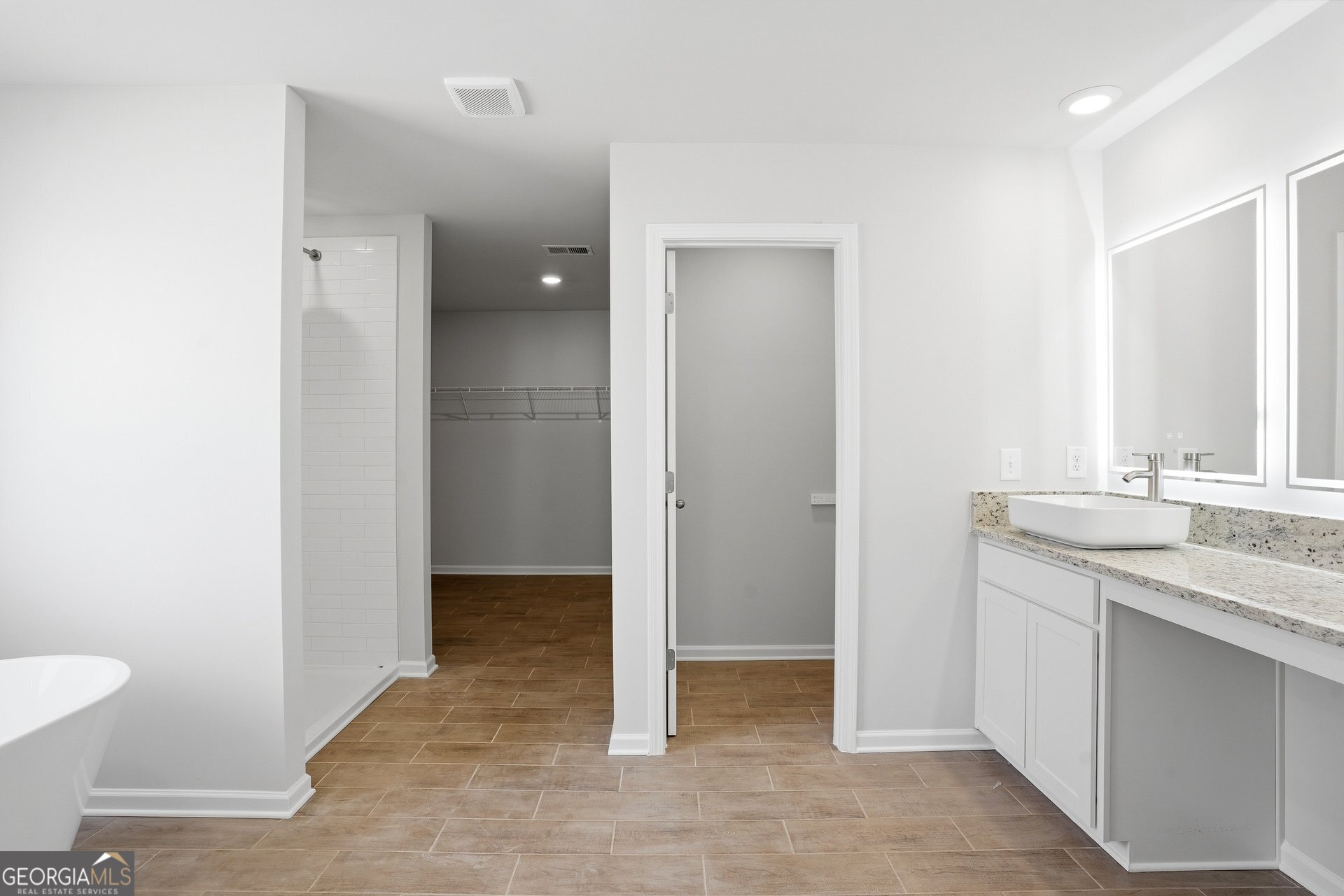 371 Orwell Drive Property Photo 16