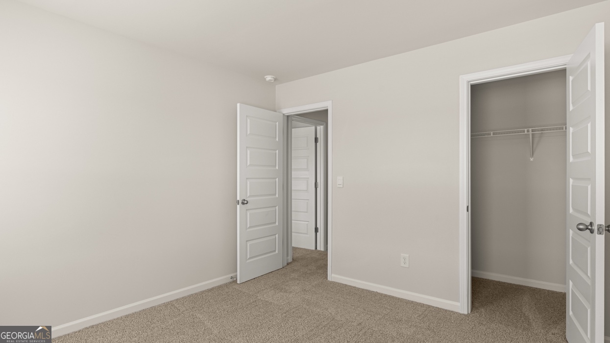 906 Stow Lane Property Photo 32