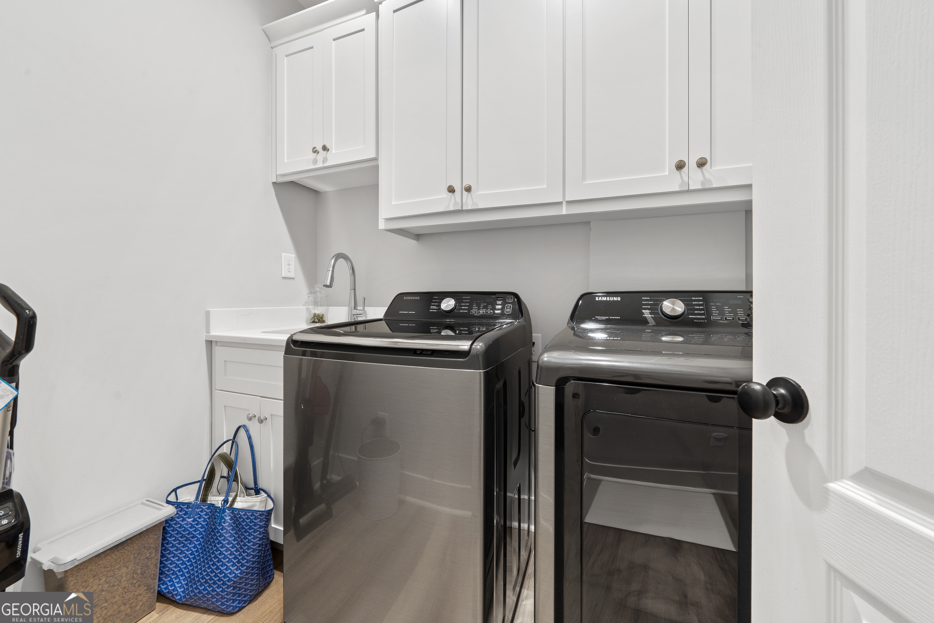 104 Oakline Court Property Photo 35