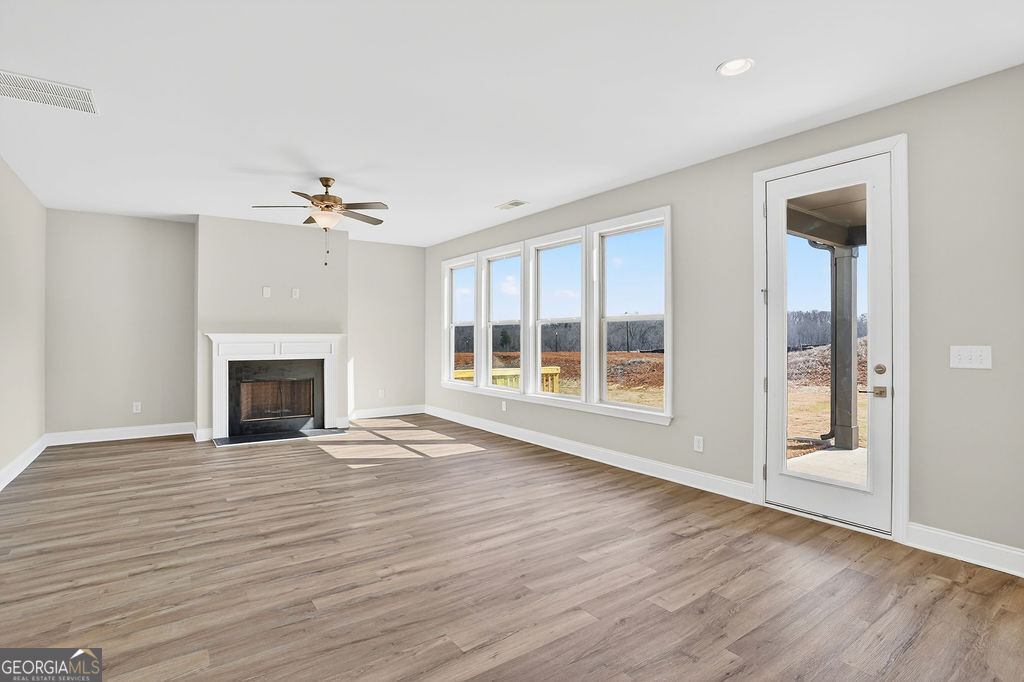 138 Classic Overlook Property Photo 13