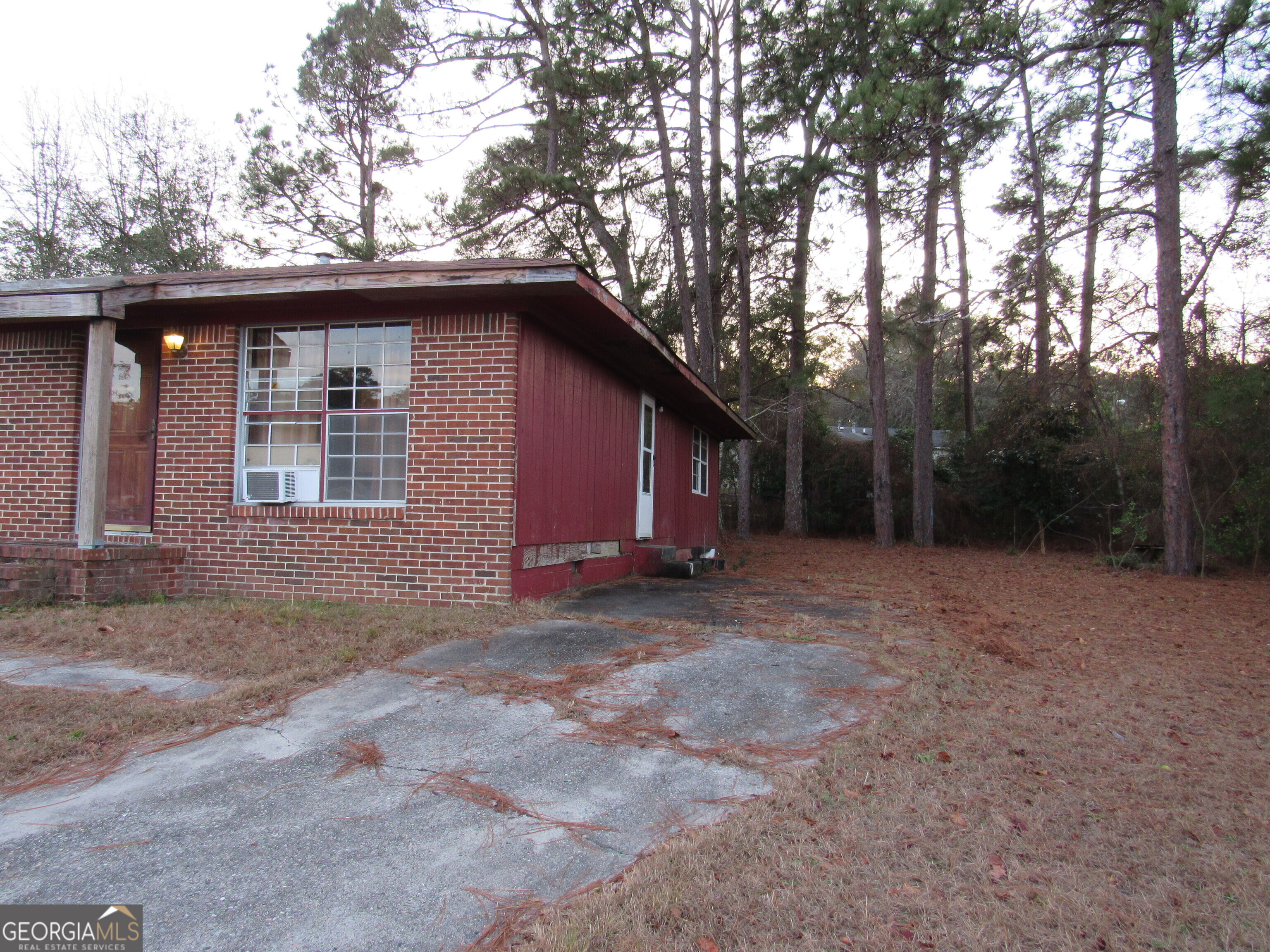 3426 Lancing Court Property Photo 5