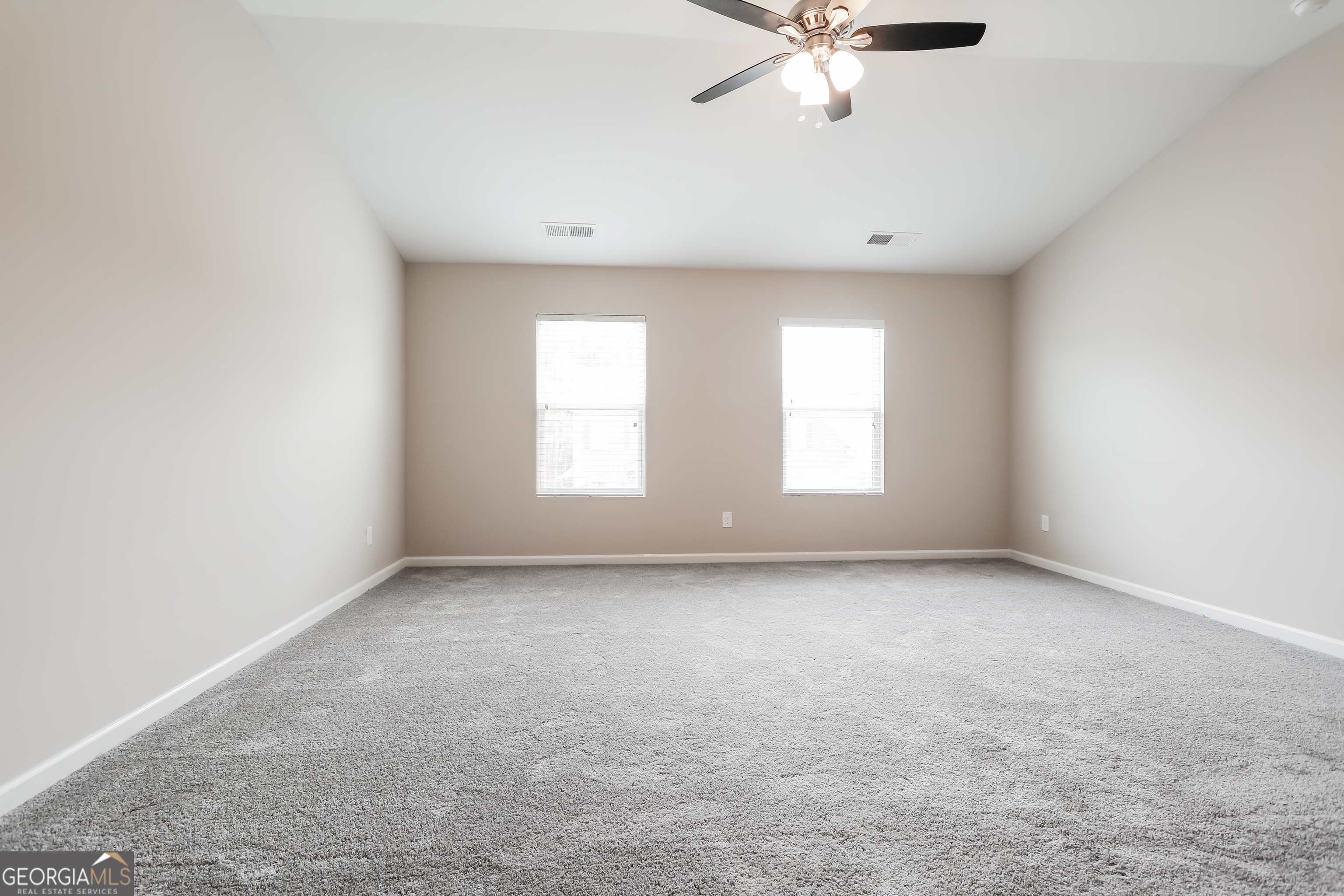 2301 Foxy Drive Property Photo 8