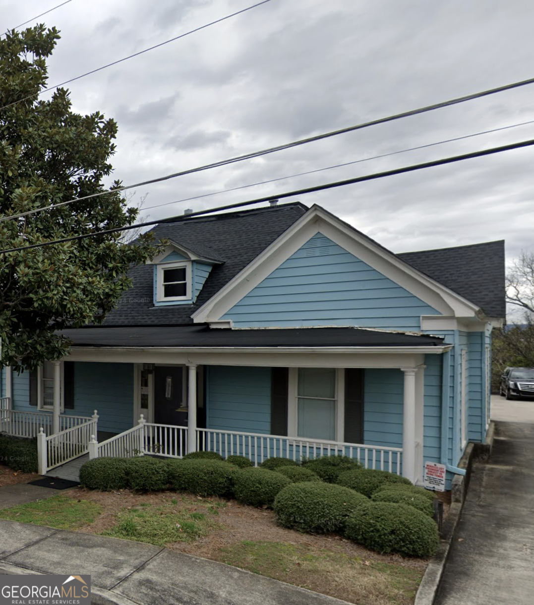 409 E 2nd Street # B Property Photo 1