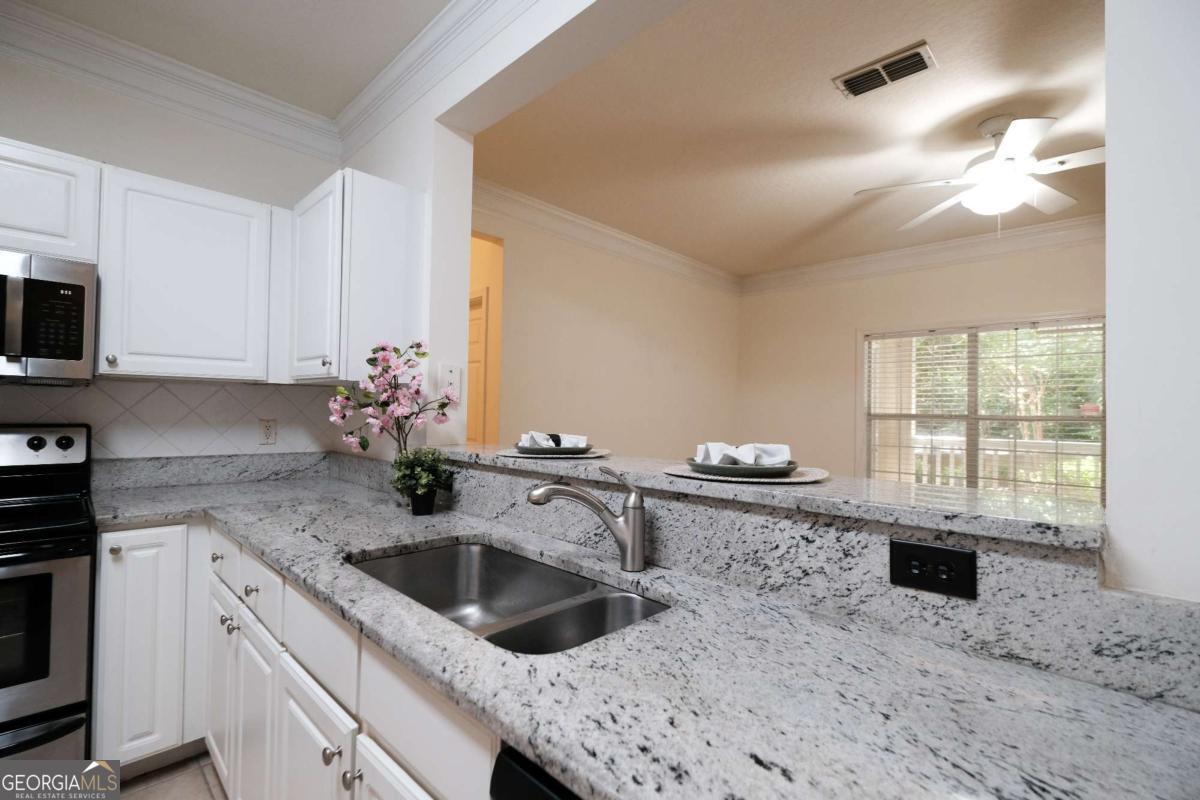4007 Westchester Ridge Ne Property Photo 4