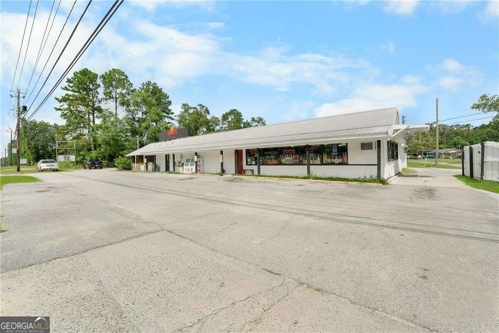 512 S Us 301 Highway Property Photo 5