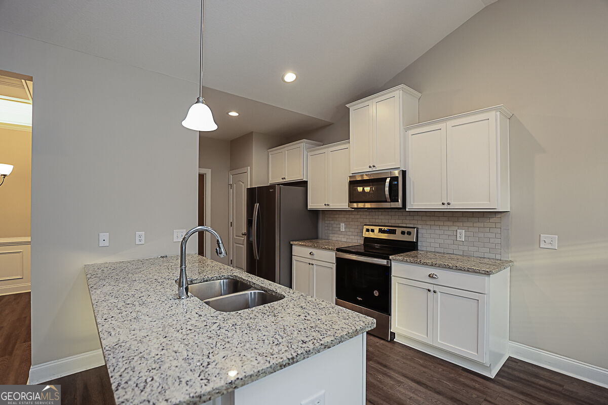 124 Annie Drive Property Photo 6