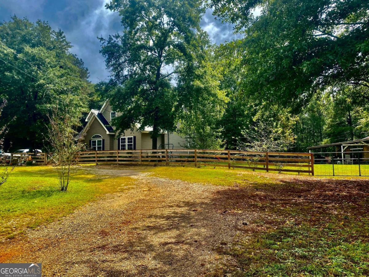 290 Poplar Creek Road Property Photo 6