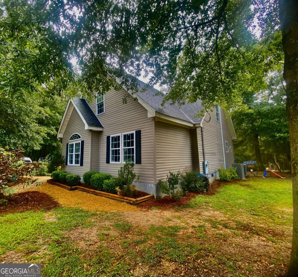 290 Poplar Creek Road Property Photo 10
