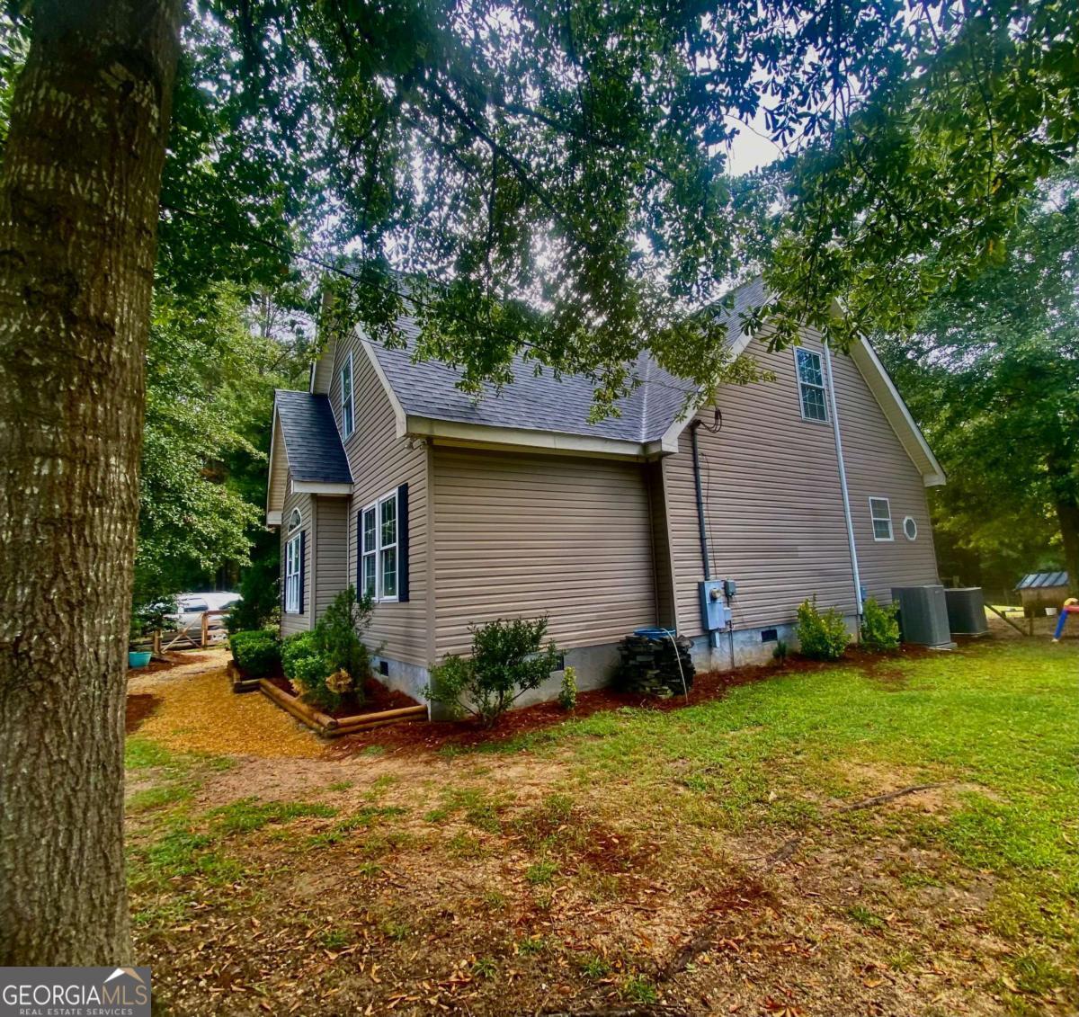 290 Poplar Creek Road Property Photo 11