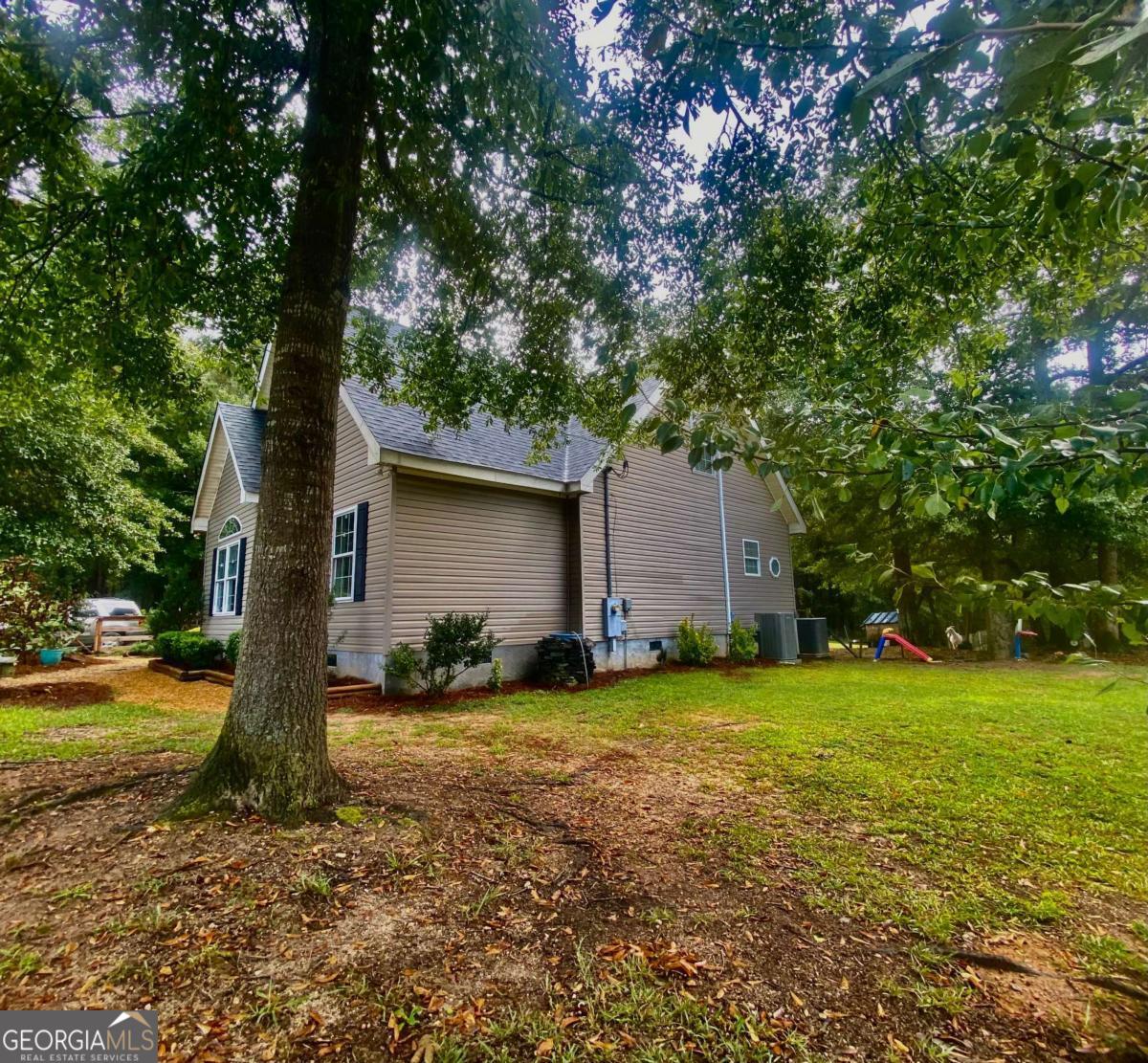 290 Poplar Creek Road Property Photo 12