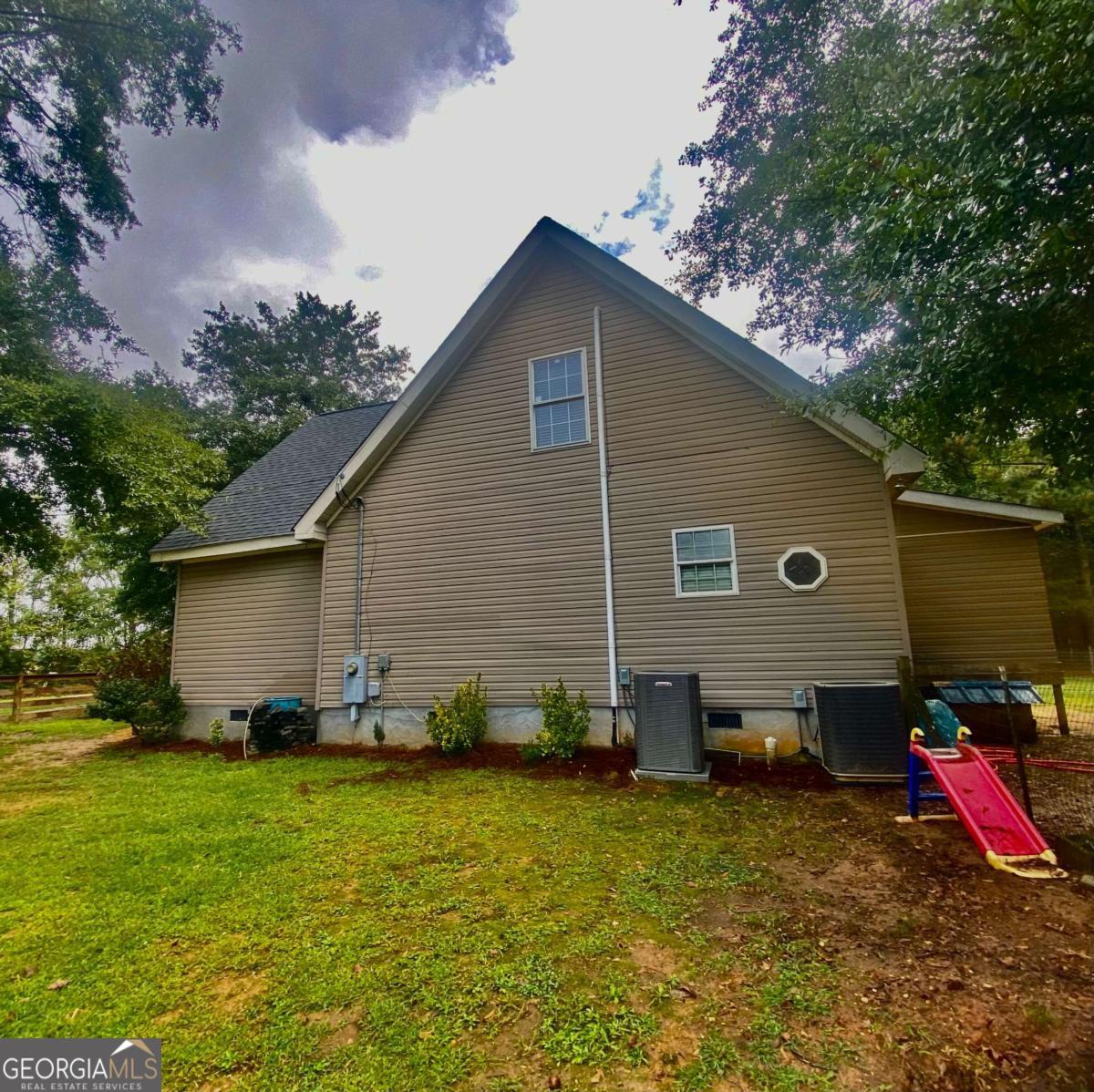 290 Poplar Creek Road Property Photo 14