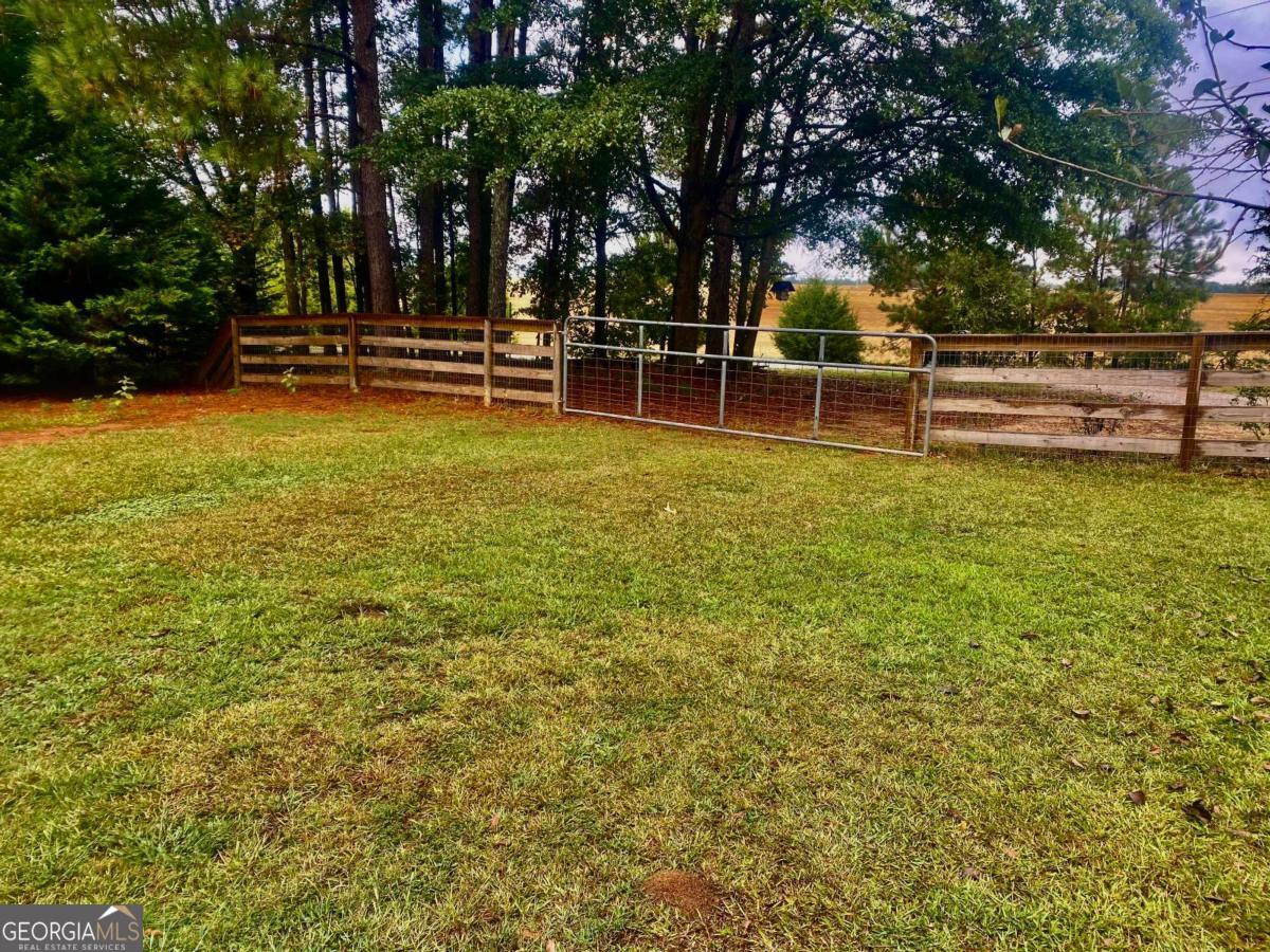 290 Poplar Creek Road Property Photo 25