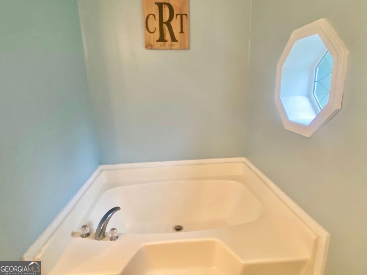 290 Poplar Creek Road Property Photo 45