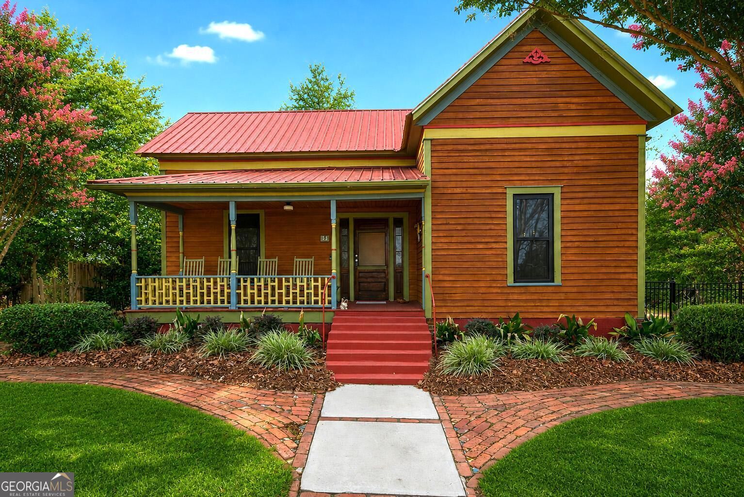 33 Main Street Property Photo 1