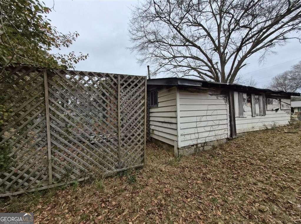 6203 Castlewood Drive Property Photo 1