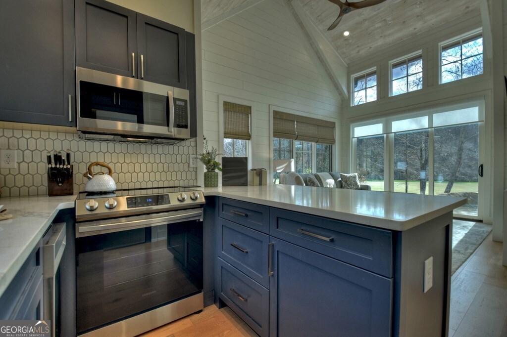 400 Old Toccoa Farm Loop Property Photo 6