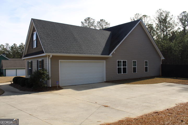 206 Cole Forest Boulevard Property Photo 8