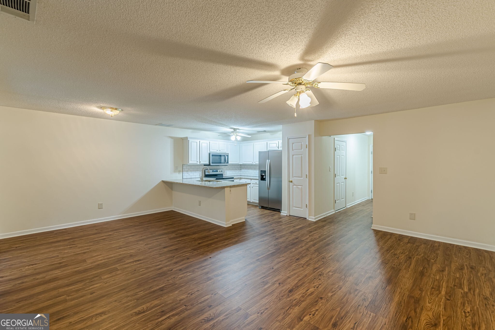 137 Venture Path Property Photo 8