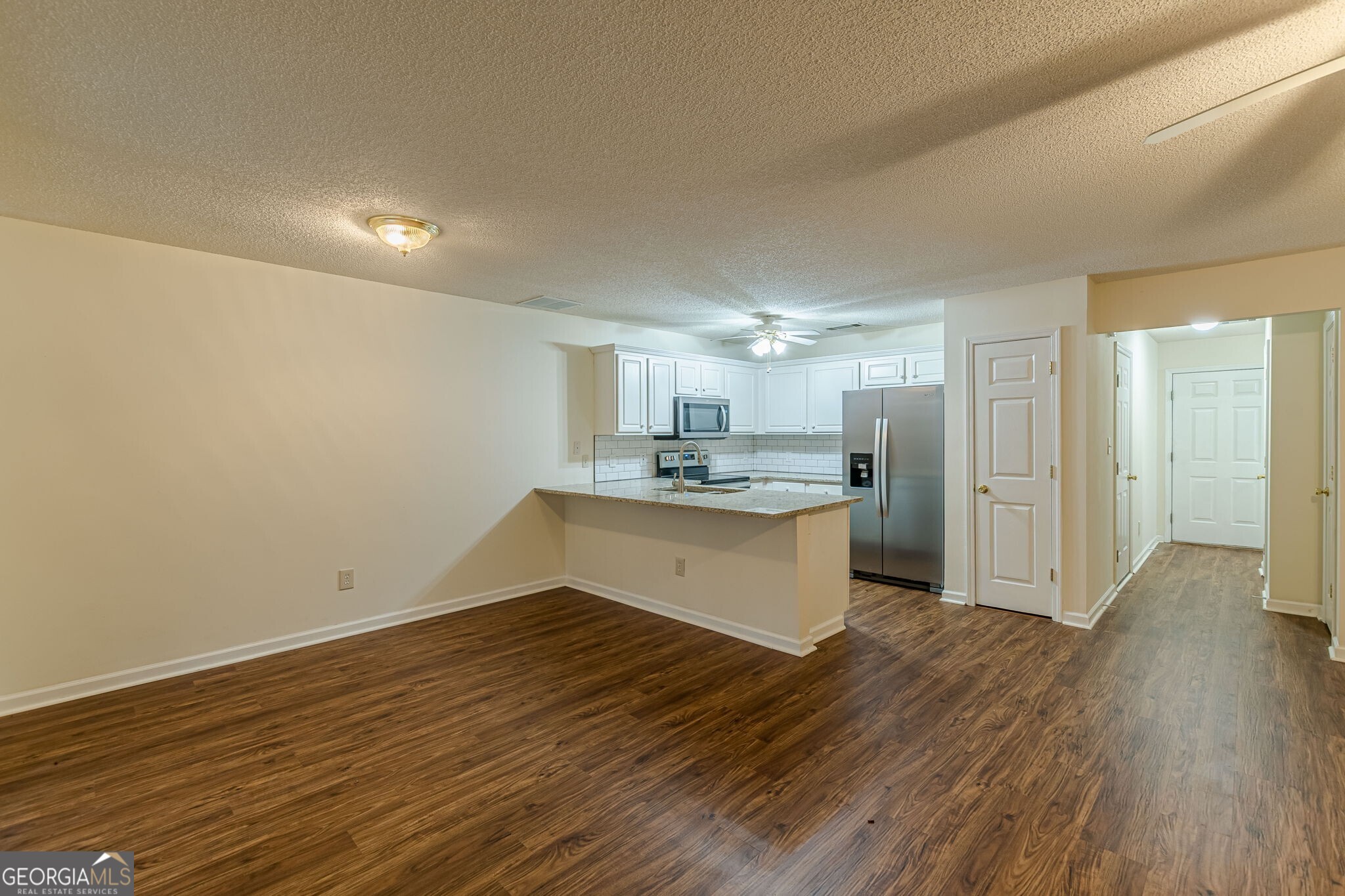137 Venture Path Property Photo 9