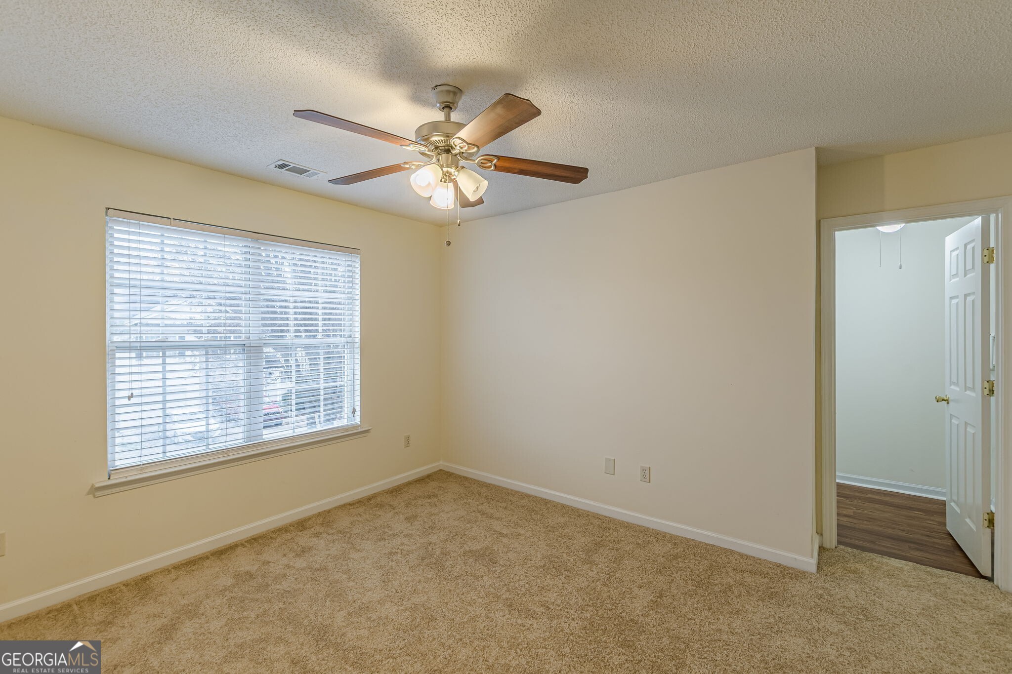 137 Venture Path Property Photo 25