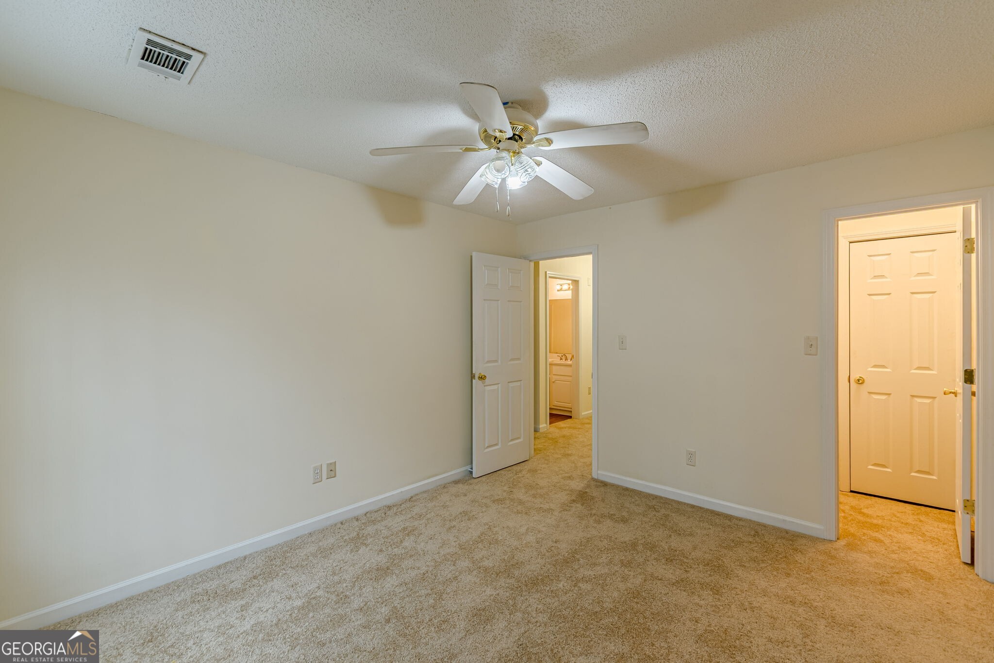 137 Venture Path Property Photo 41