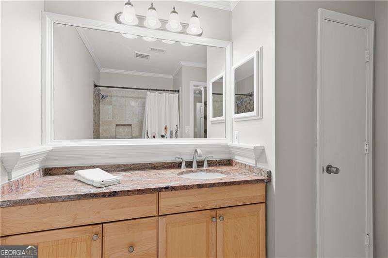 3655 Habersham Road Ne # A108 Property Photo 9