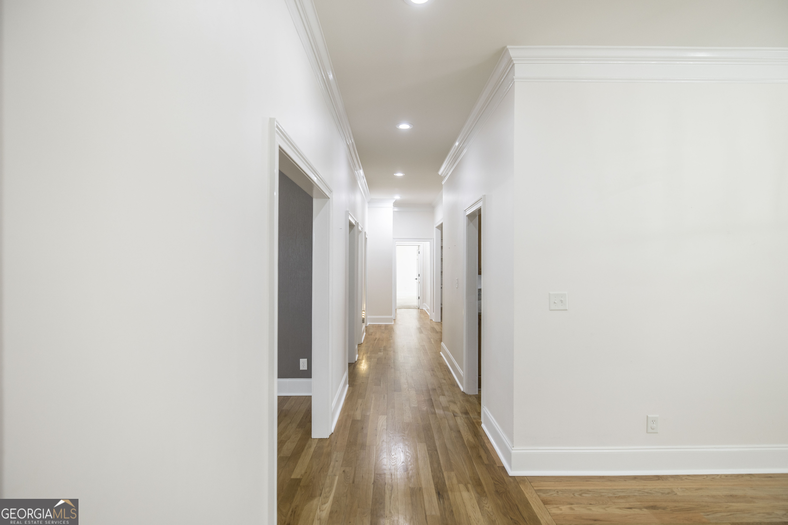 720 Latrobe Way Property Photo 13