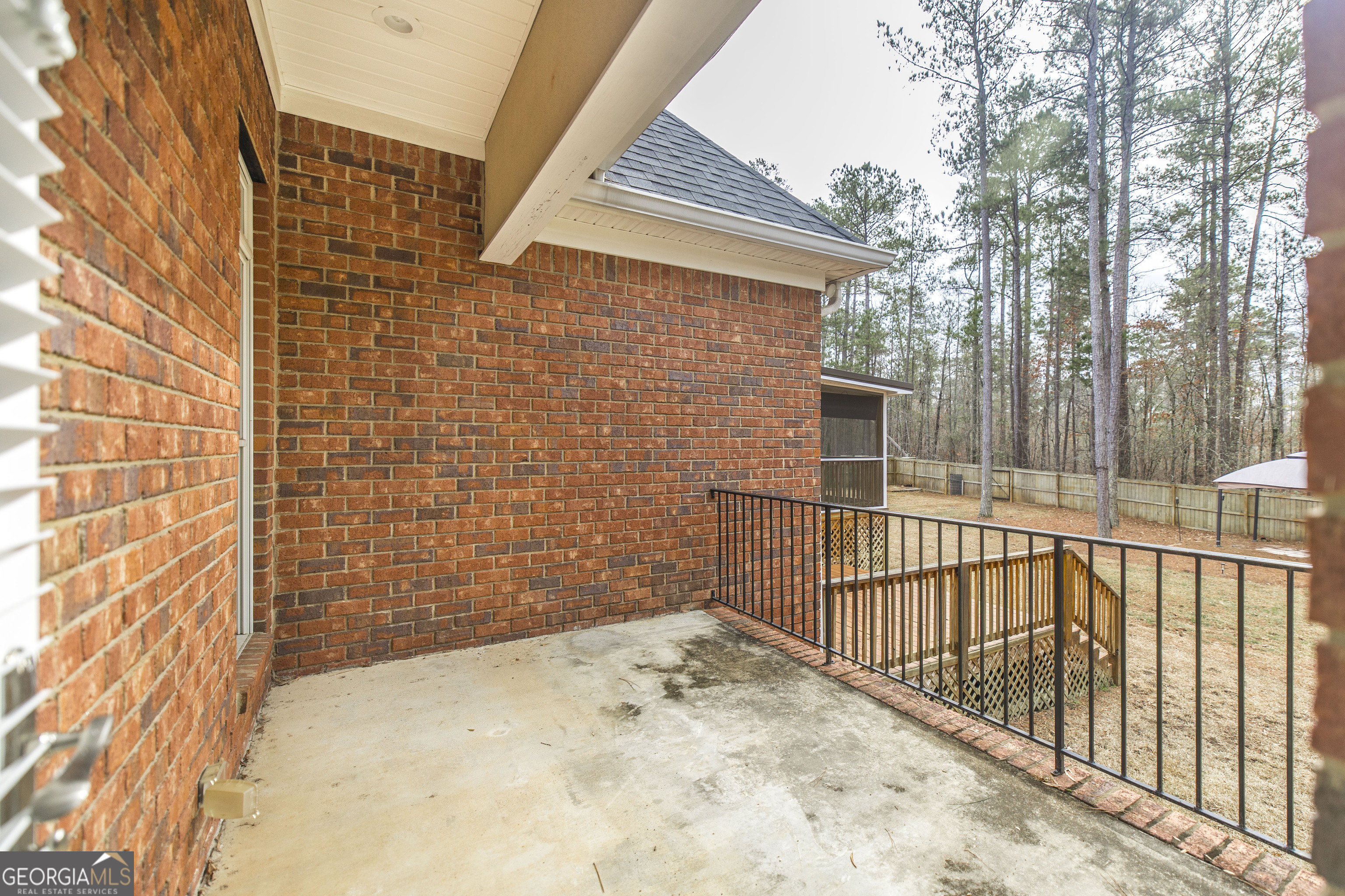 720 Latrobe Way Property Photo 36