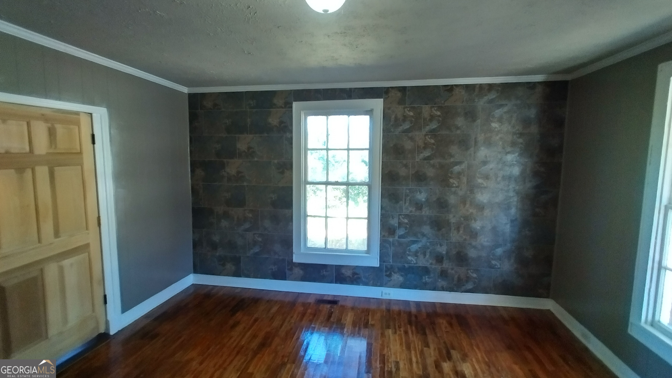 1308 Park Avenue Property Photo 8