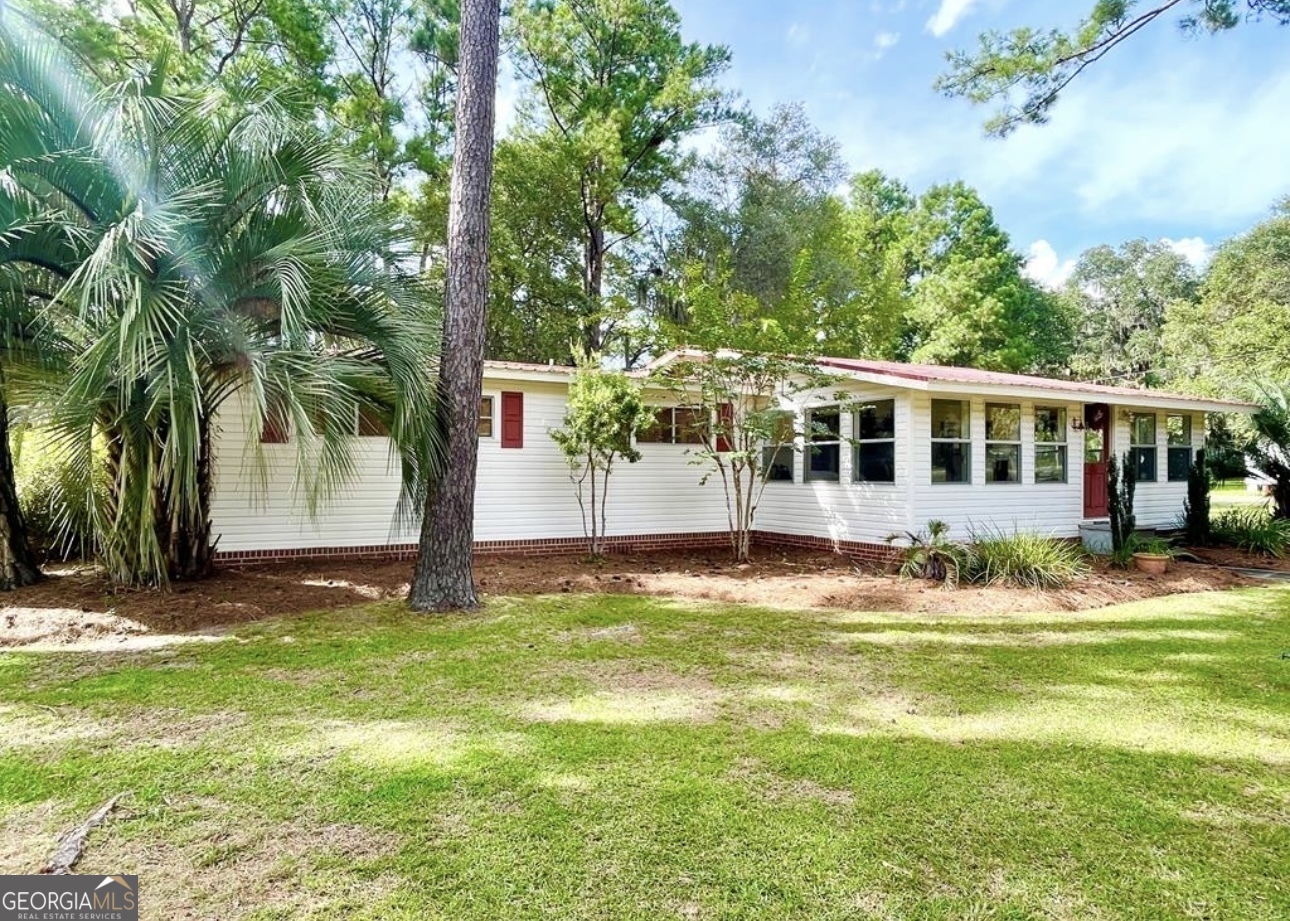 1031 Moore Haven Circle Ne Property Photo 3