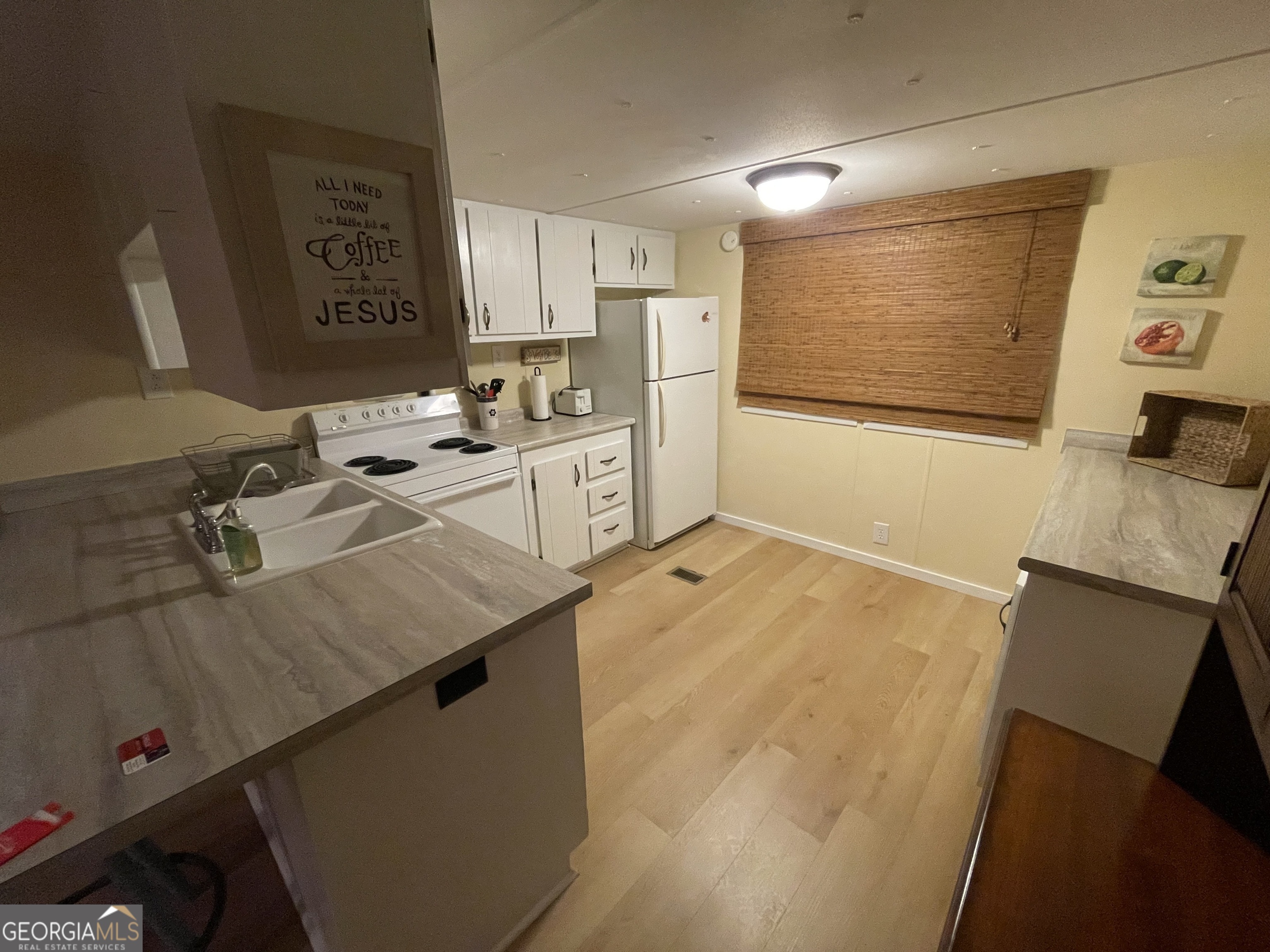 1031 Moore Haven Circle Ne Property Photo 10