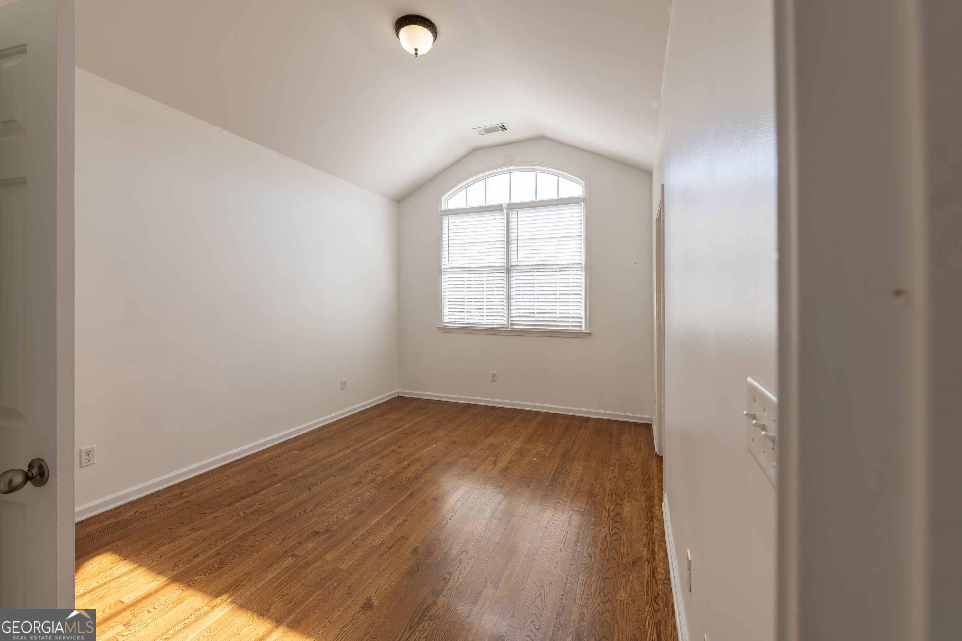 3251 Tomeh Way Property Photo 12