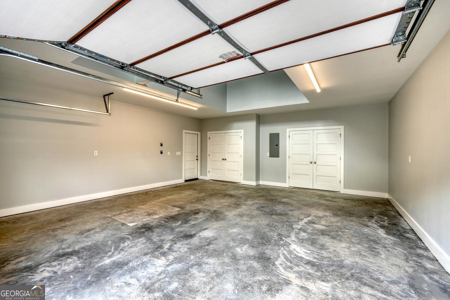 98 Brett Way Property Photo 34