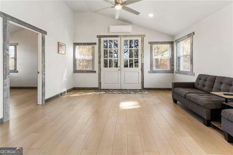 5211 Oakdale Road Se Property Photo 17