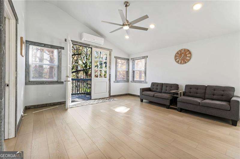 5211 Oakdale Road Se Property Photo 20