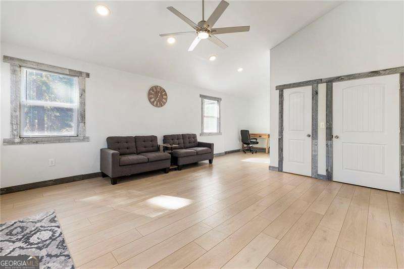 5211 Oakdale Road Se Property Photo 22