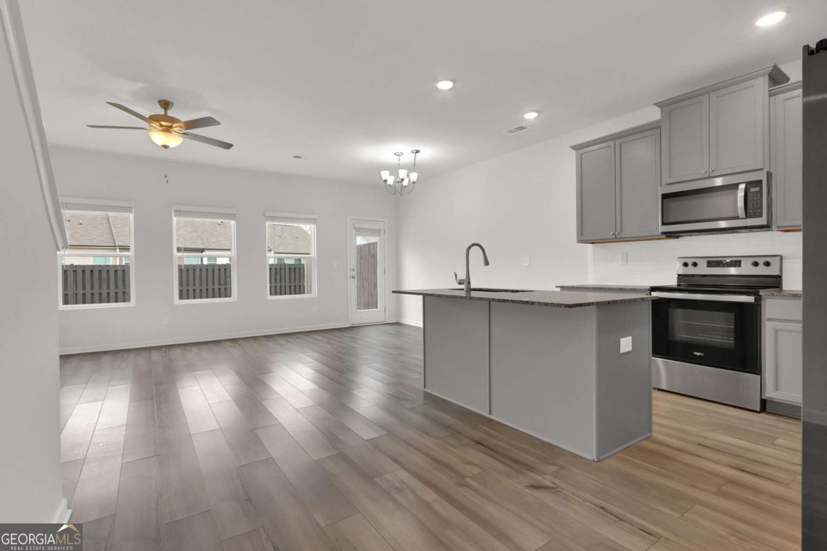 59 Regent Park Property Photo 7