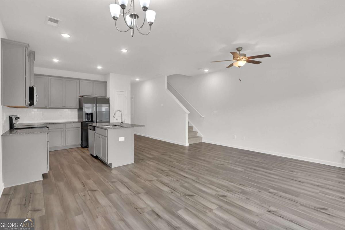 59 Regent Park Property Photo 9