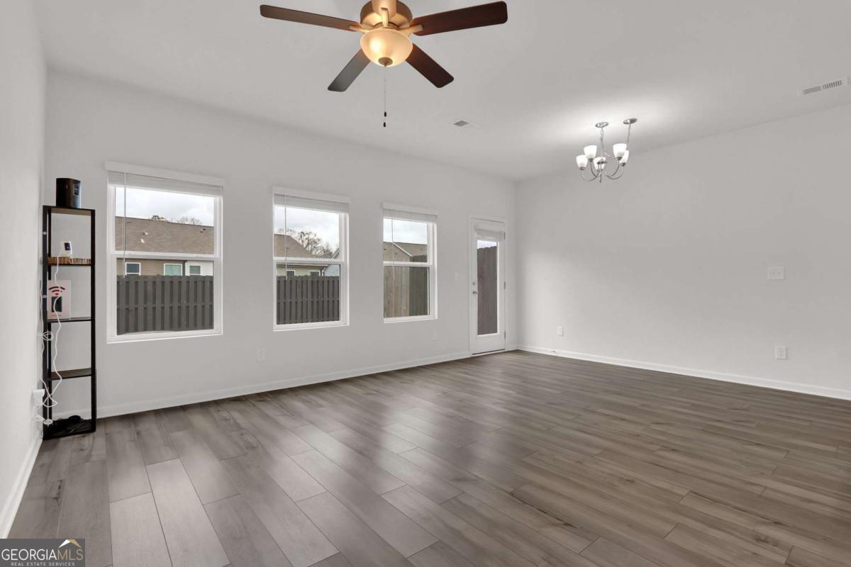 59 Regent Park Property Photo 10