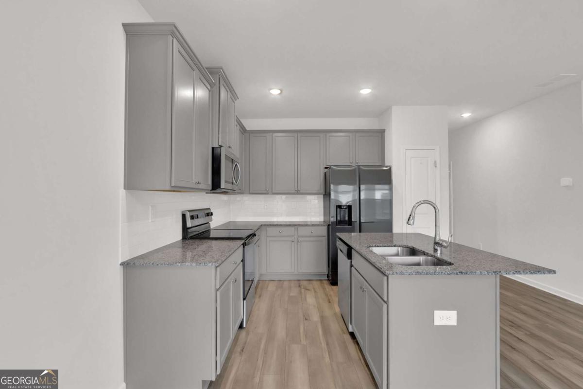 59 Regent Park Property Photo 13