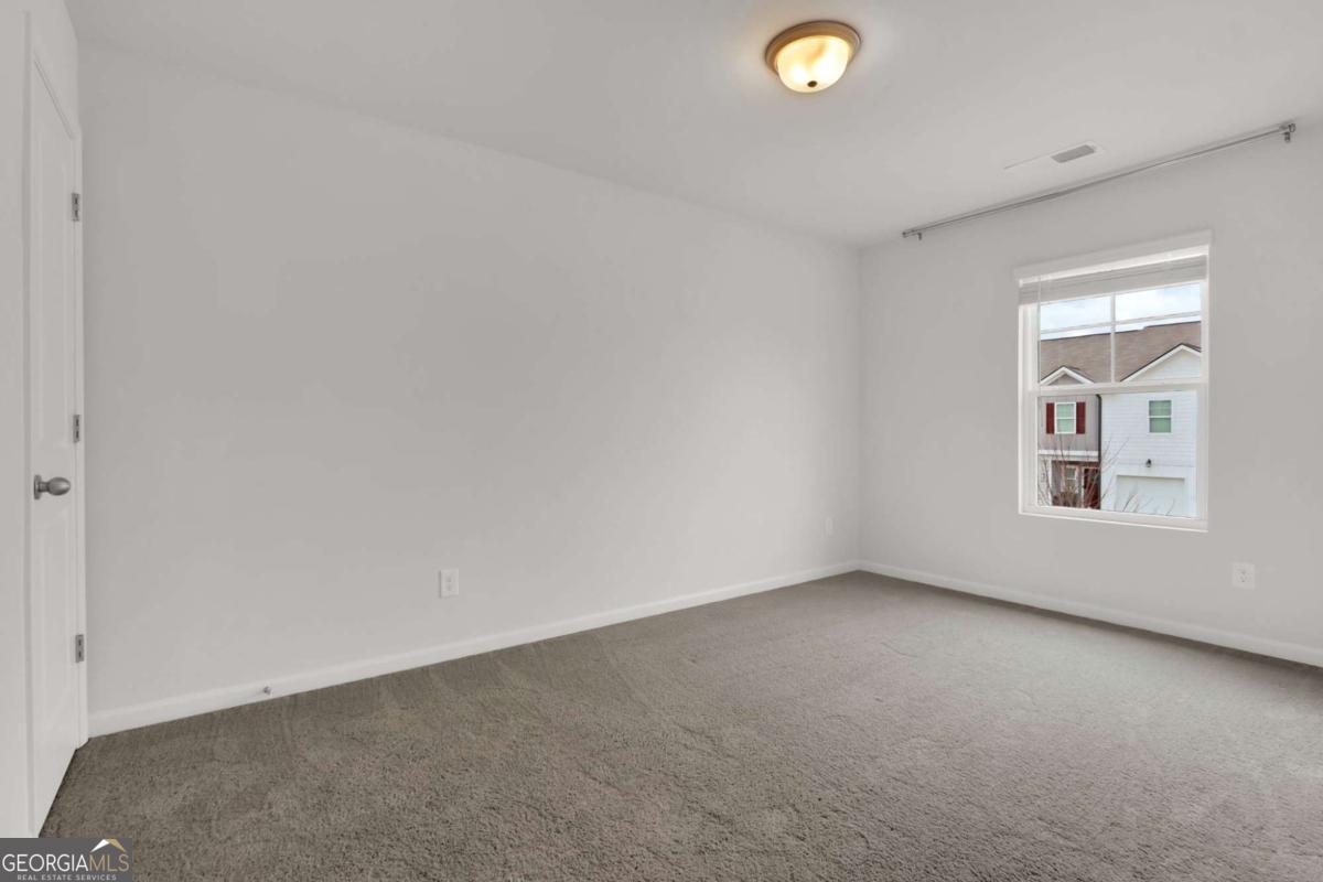 59 Regent Park Property Photo 19